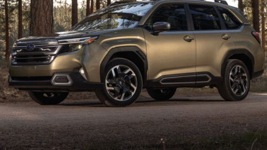 Subaru Forester на тлі природи