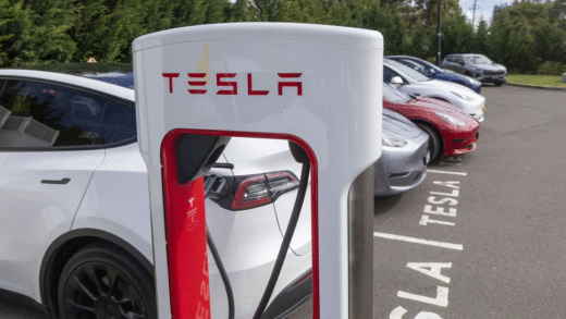 Tesla Robotaxi на вулицях Остіну