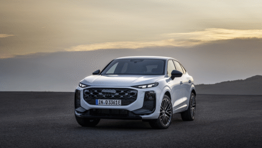 Audi Q3 Sportback на фоні