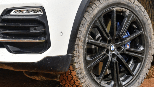 Позашляховик BMW G74
