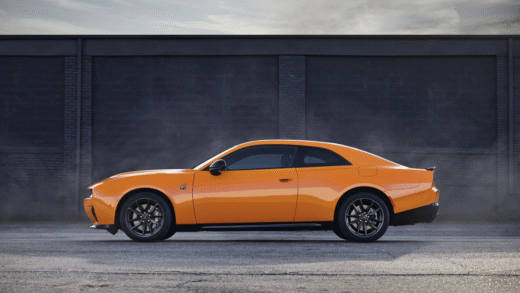 Нова модель Dodge Charger з двигуном SIXPACK