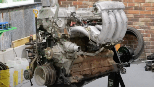 Двигун Toyota 3RZ-FE після розбирання