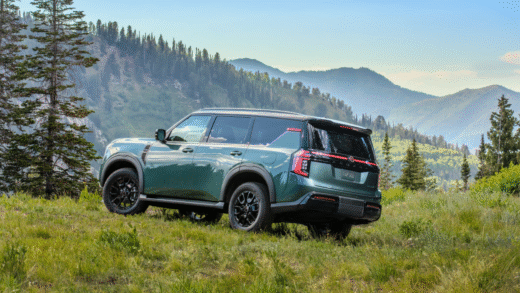 2026 Nissan Armada на фоні міського пейзажу