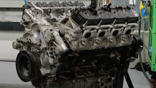 Двигун Ford Godzilla V8 в розрізі