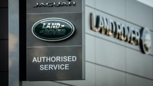 Кібератака на заводи Jaguar Land Rover