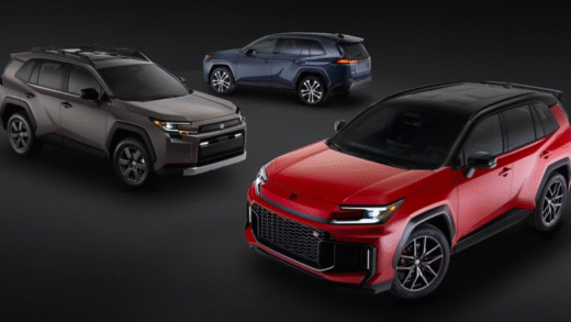 2026 Toyota RAV4 на фоні міста