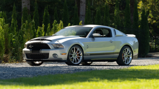 Ford Shelby GT500 Super Snake на аукціоні