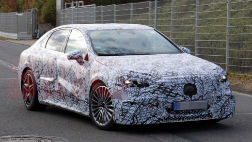 Прототип електричного AMG C-Class на трасі