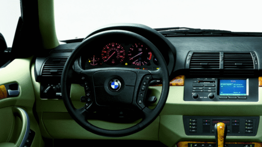 BMW X5 з проблемними подушками безпеки Takata