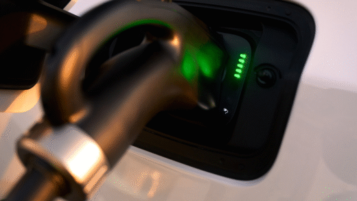 Ілюстрація до податку на пробіг для електромобілів у Великій Британії